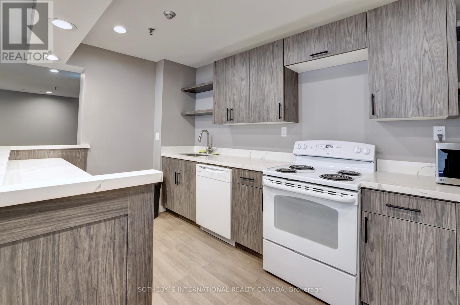 Ph04 - 1001 Cedarglen Gate, Mississauga, Ontario  L5C 4R2 - Photo 32 - W12071810
