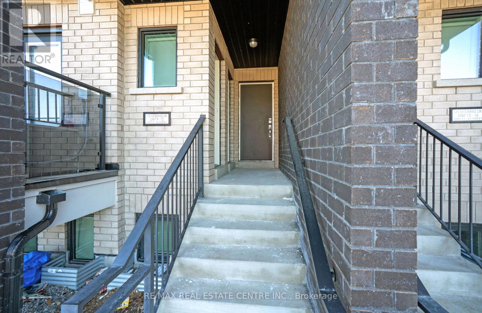 Property at 10 - 175 VETERANS DRIVE image 3