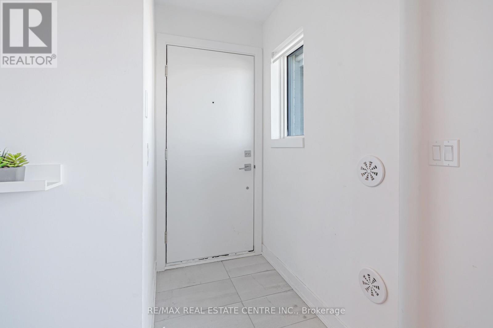 Property at 10 - 175 VETERANS DRIVE image 4
