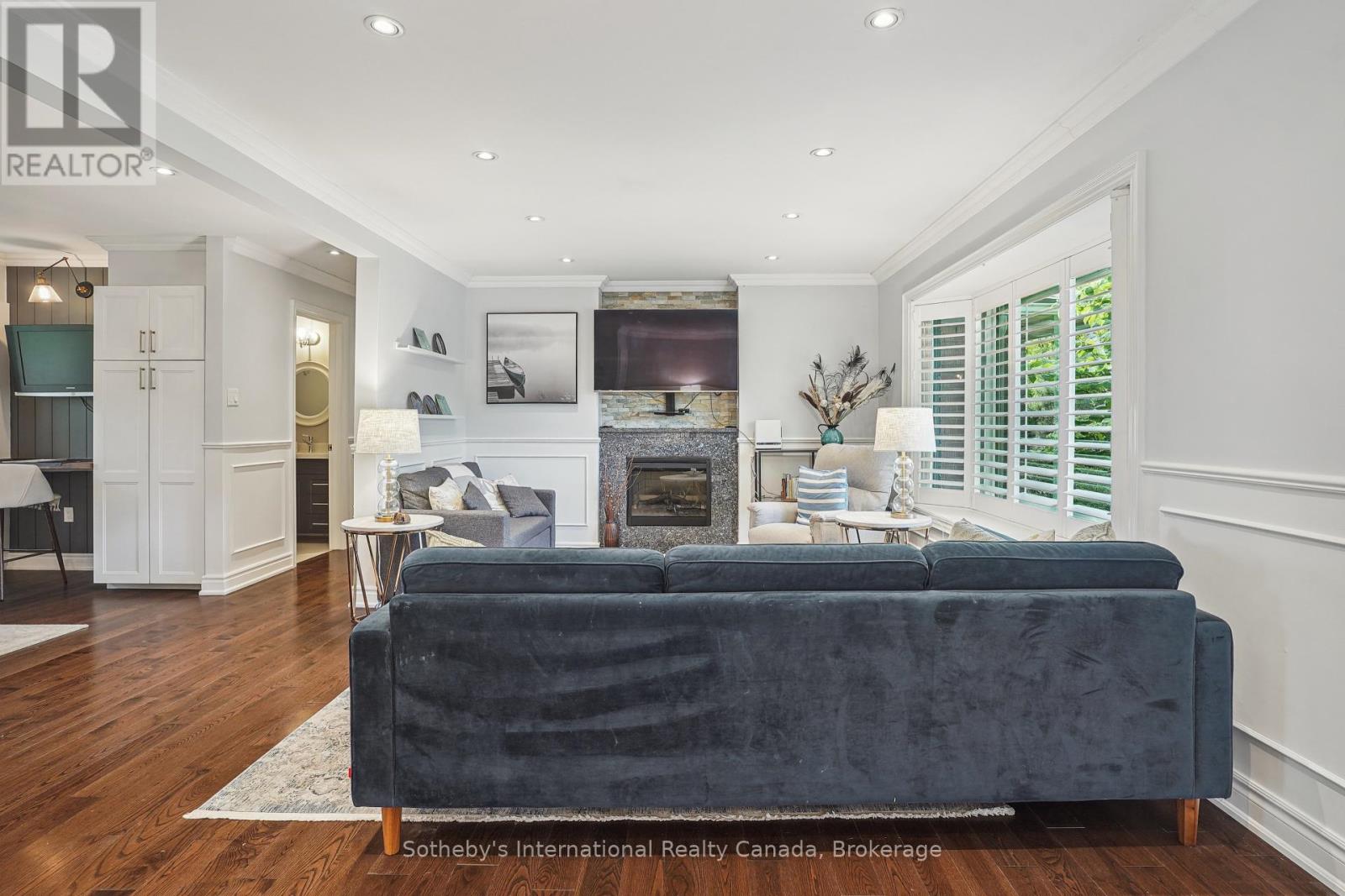 Property at 121 GRANT BOULEVARD image 5