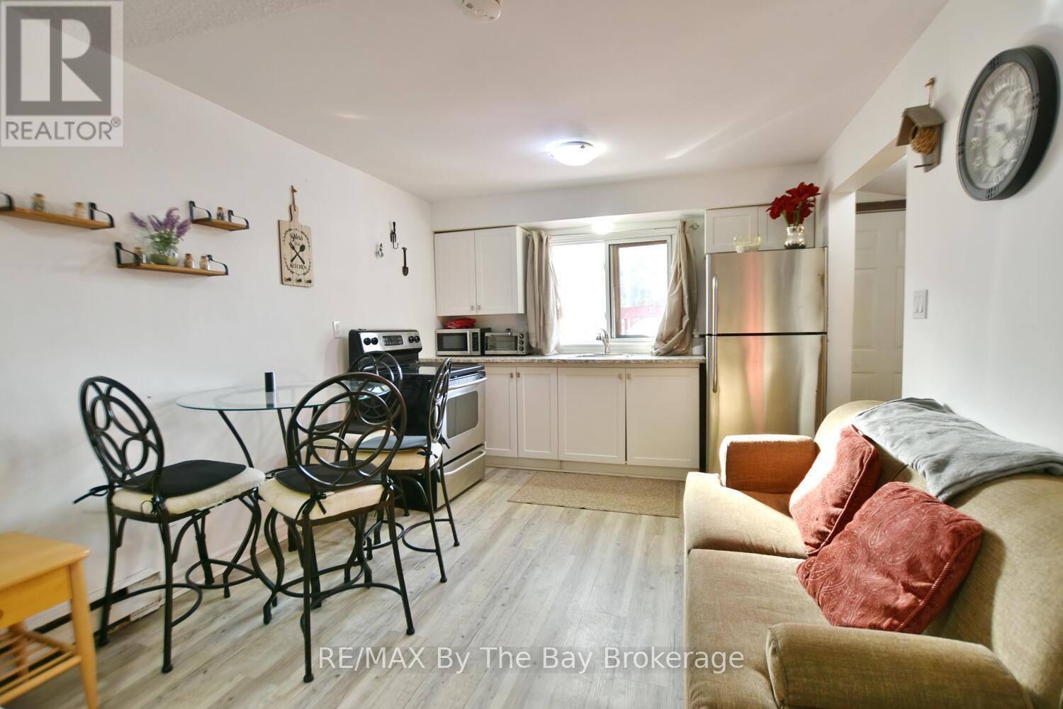 678 River Road W, Wasaga Beach, Ontario  L9Z 2P1 - Photo 26 - S12071855