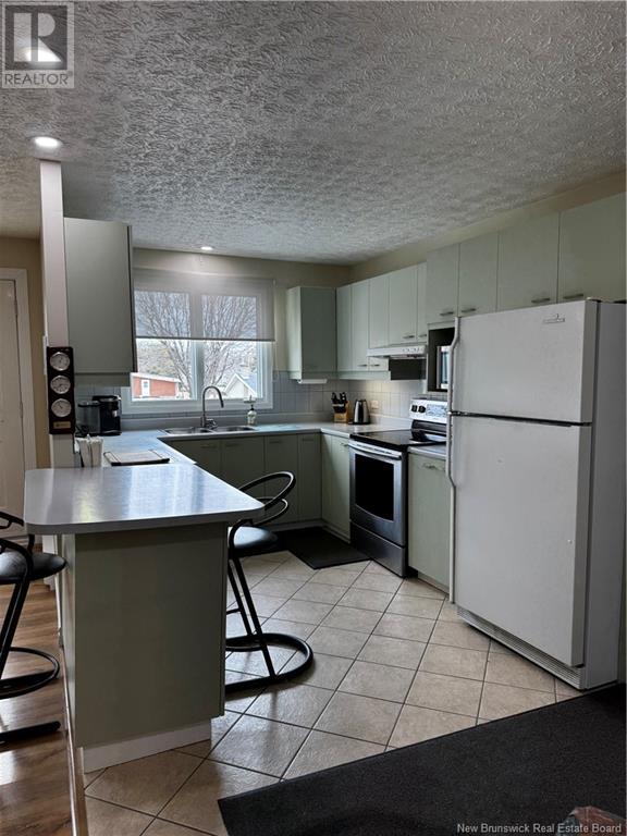 102 49e Avenue, Edmundston, New Brunswick  E3V 3E6 - Photo 8 - NB115891