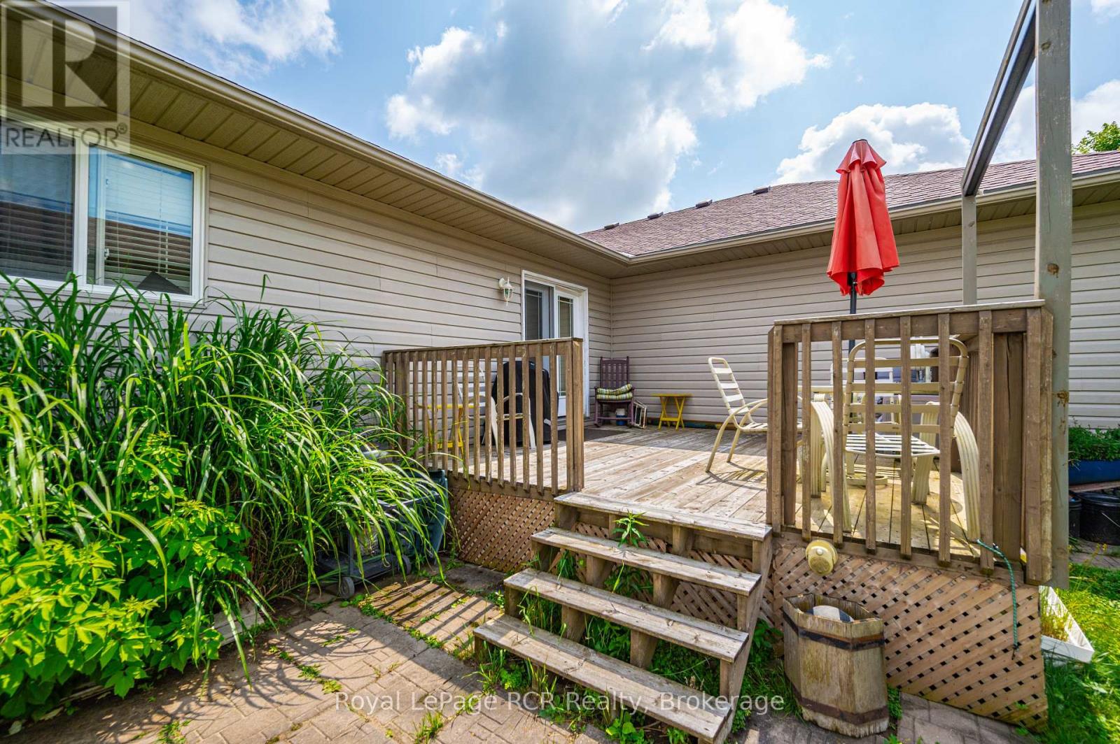 675 Albert Street, Wellington North, Ontario  N0G 2L2 - Photo 13 - X12071902