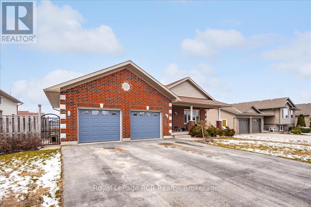 Property at 675 ALBERT STREET image 3