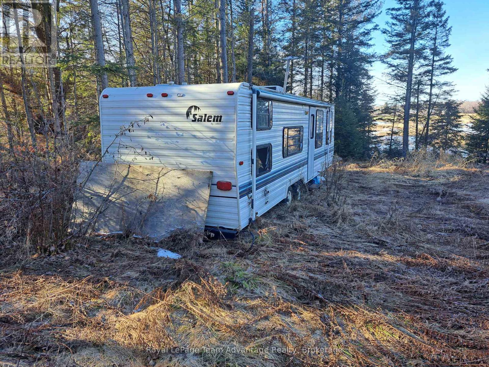 207 520 Highway, Whitestone, Ontario  P0A 1G0 - Photo 2 - X12071907
