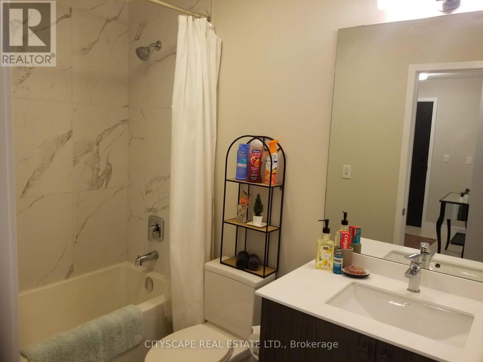 119 - 210 Sabina Drive, Oakville, Ontario  L6H 0W6 - Photo 16 - W12070712