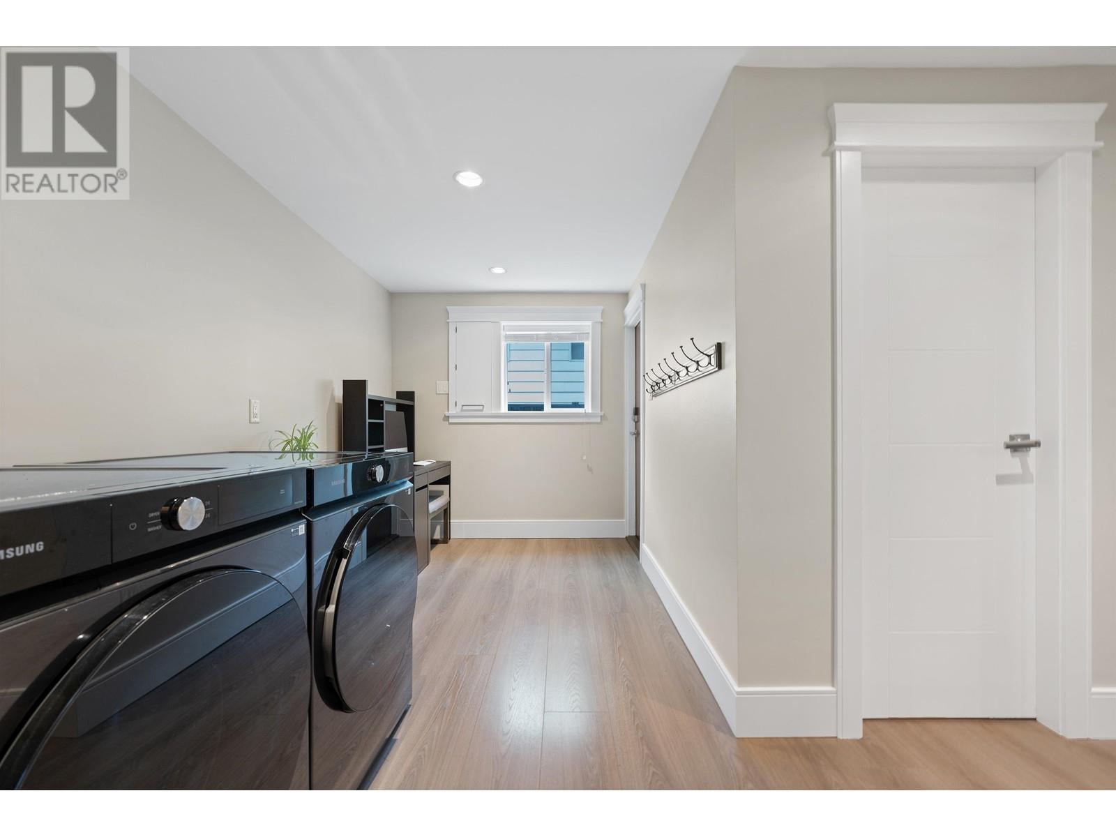 1281 Marsden Court, Burnaby, British Columbia  V5A 3K2 - Photo 31 - R2988013