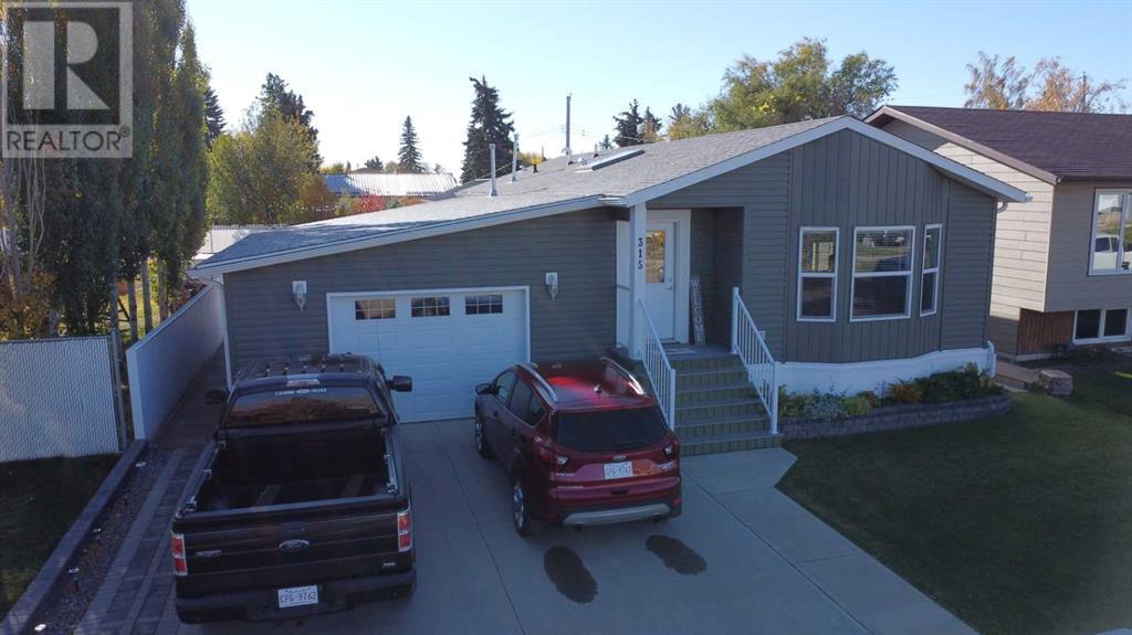 315 6 Avenue E, Hanna, Alberta  T0J 1P0 - Photo 4 - A2173101