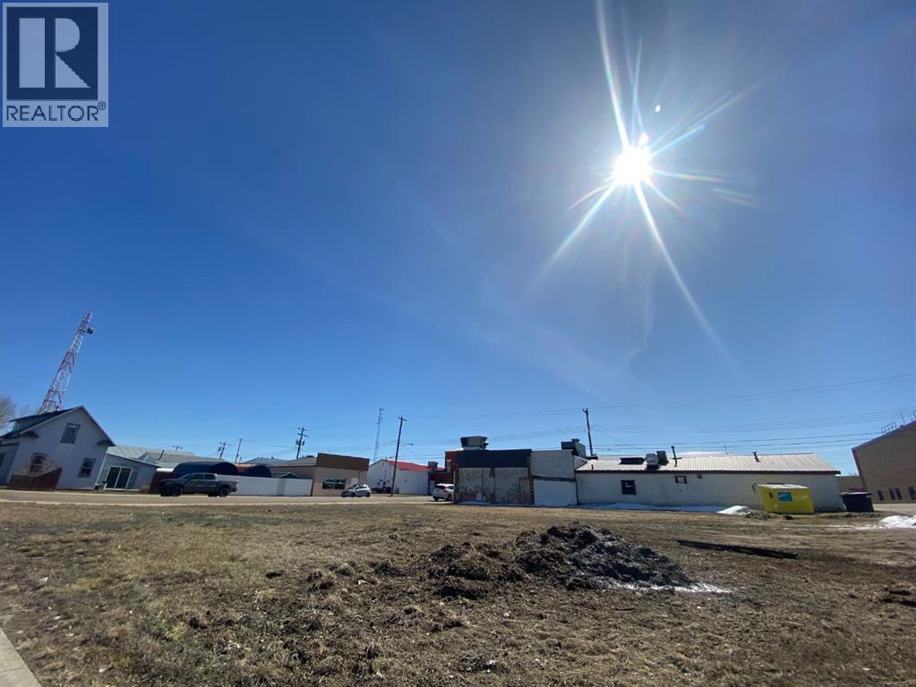 305-307 1 Street W, hanna, Alberta