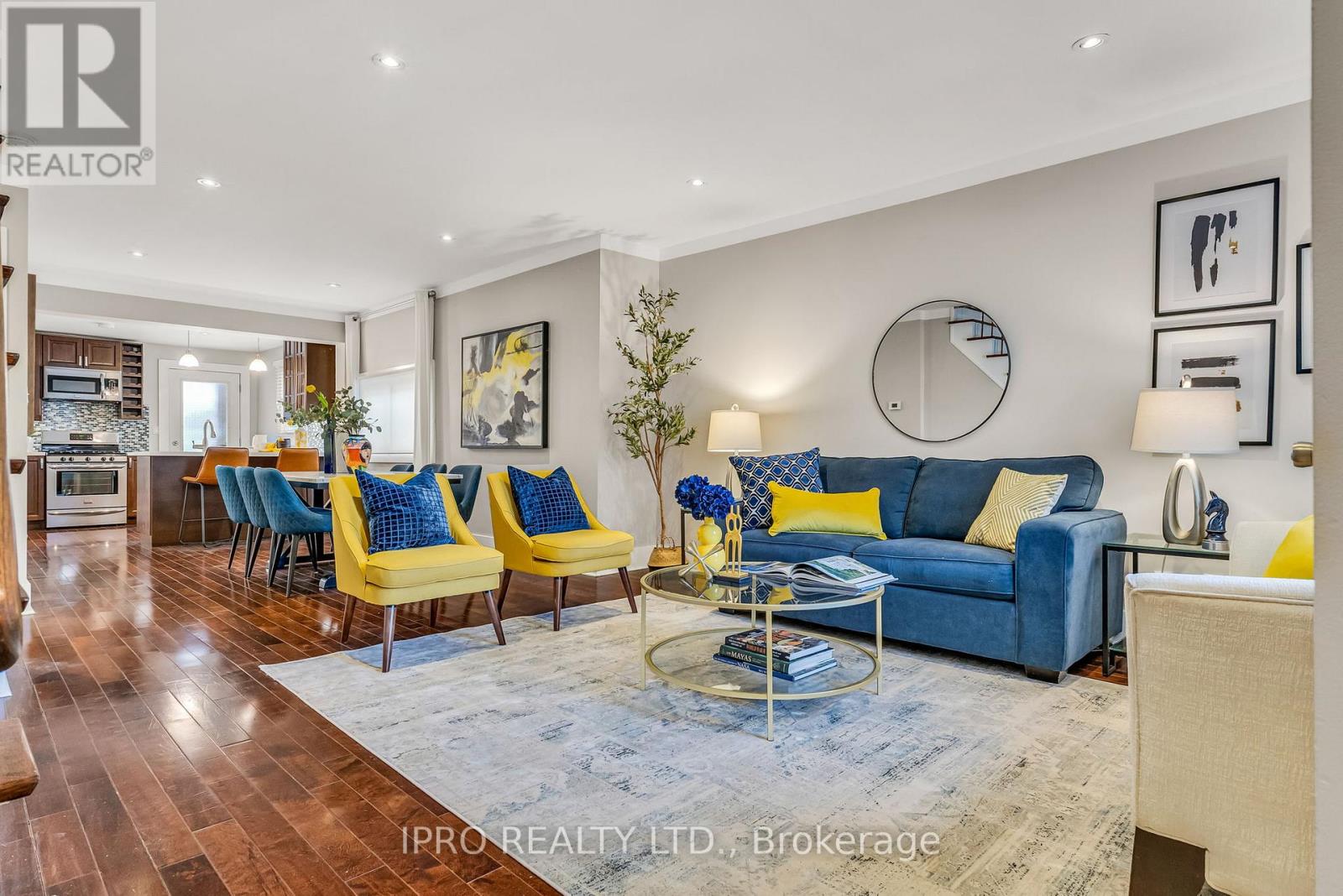 Property at 264 HOWLAND AVENUE image 1