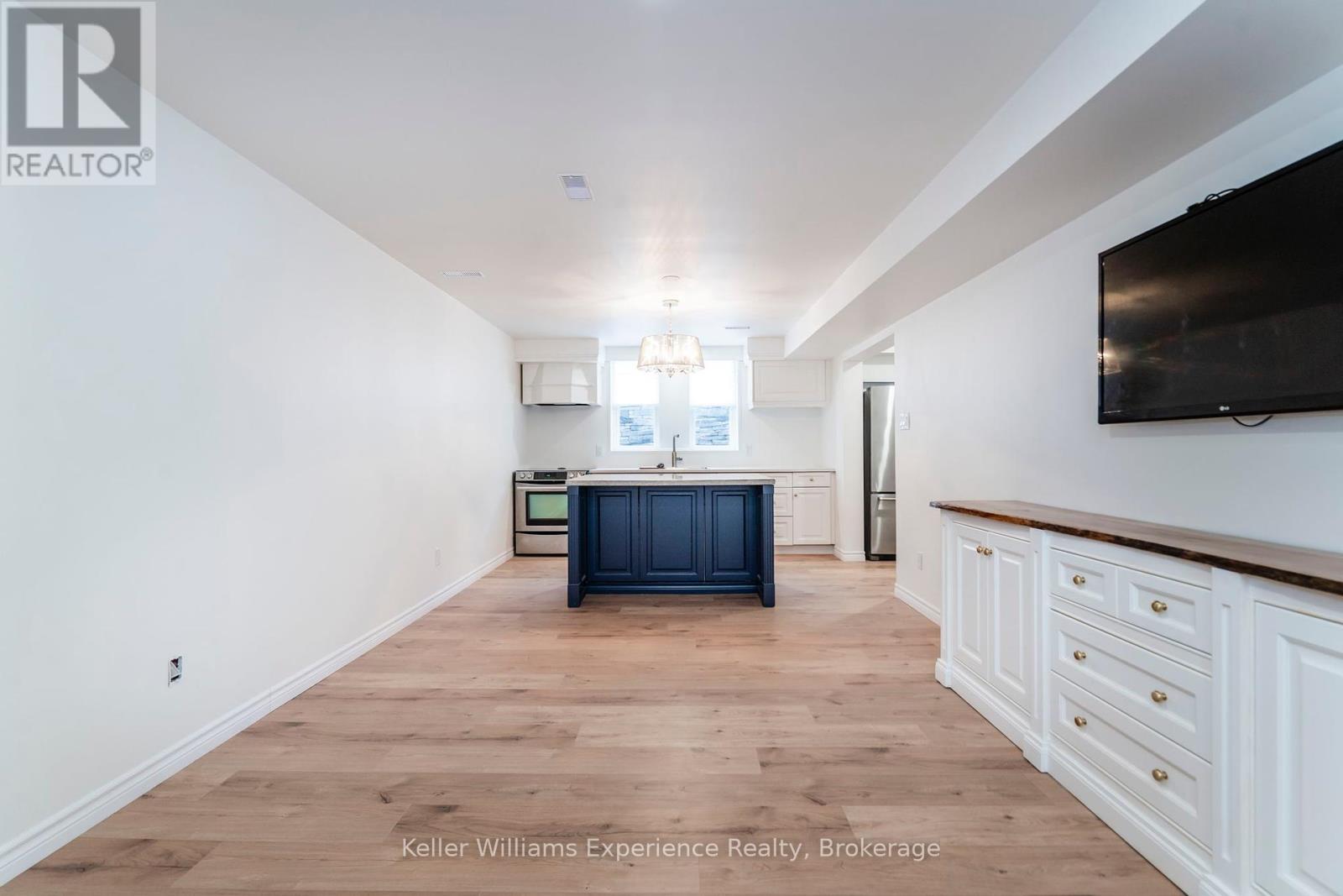 18 Archer Crescent, Springwater, Ontario  L0L 1P0 - Photo 31 - S12071457