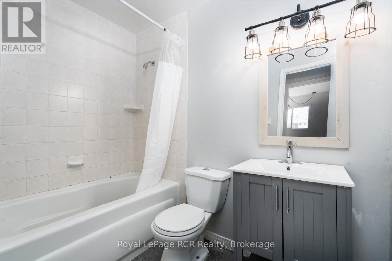 672 Kennard Crescent, Kincardine, Ontario  N2Z 1T4 - Photo 14 - X11974260