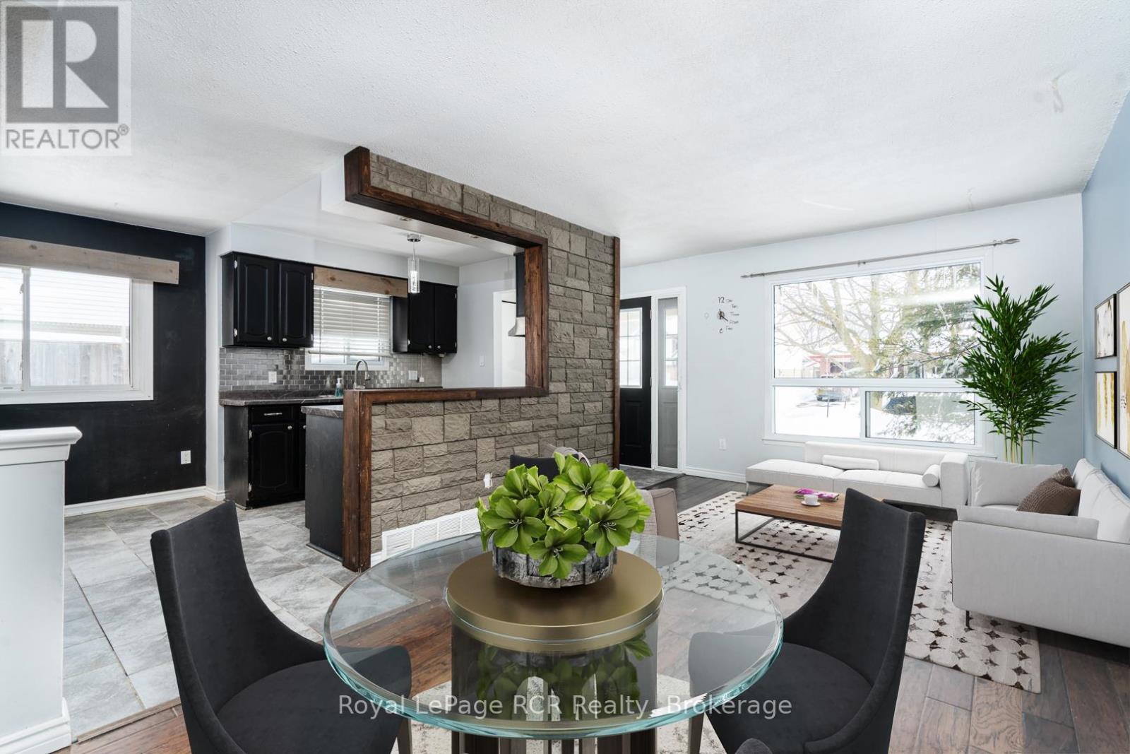672 Kennard Crescent, Kincardine, Ontario  N2Z 1T4 - Photo 6 - X11974260