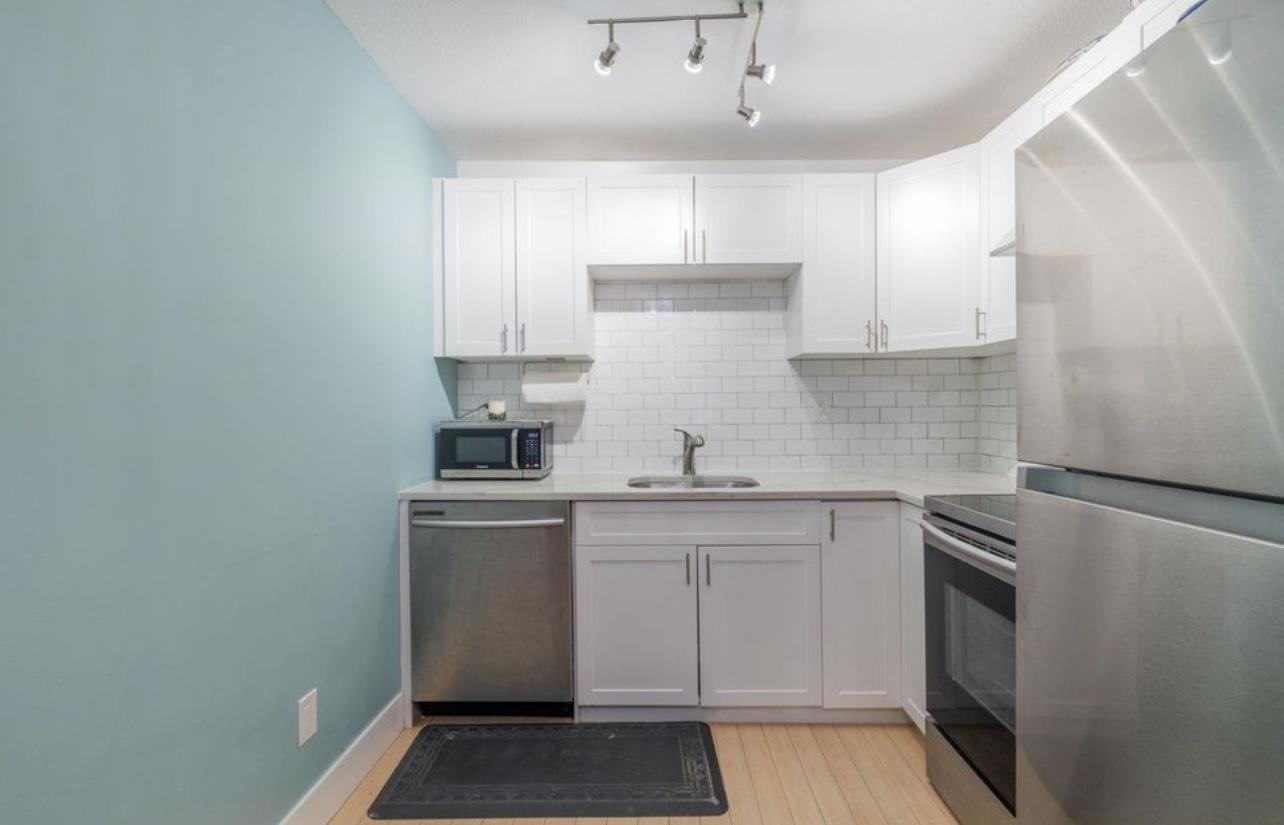 305 9952 149 Street, Surrey, British Columbia  V3R 7W7 - Photo 5 - R2988199