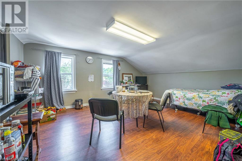 20 William Street, Paris, Ontario  N3L 1K8 - Photo 4 - 40710003