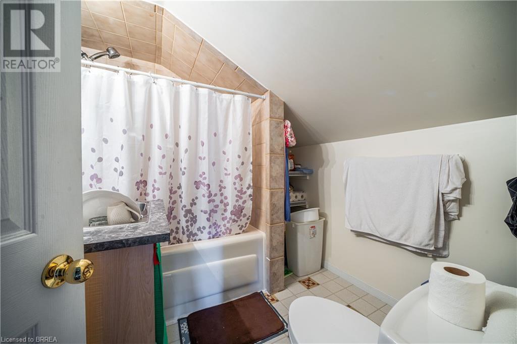 20 William Street, Paris, Ontario  N3L 1K8 - Photo 6 - 40710003