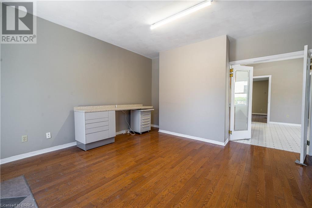 20 William Street, Paris, Ontario  N3L 1K8 - Photo 9 - 40710003