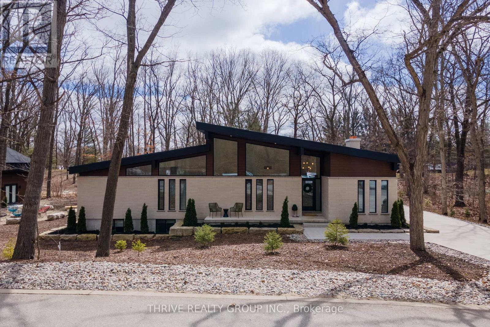 10107 PINERY BLUFFS ROAD, Lambton Shores, Ontario