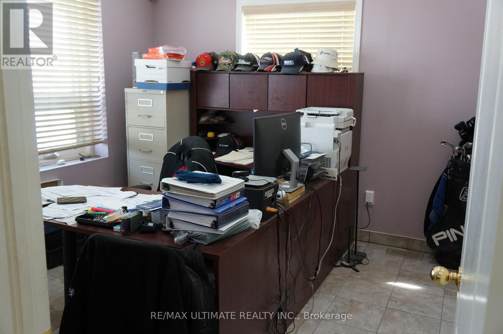 40 Rivalda Road, Toronto, Ontario  M9M 2M3 - Photo 4 - W12071923