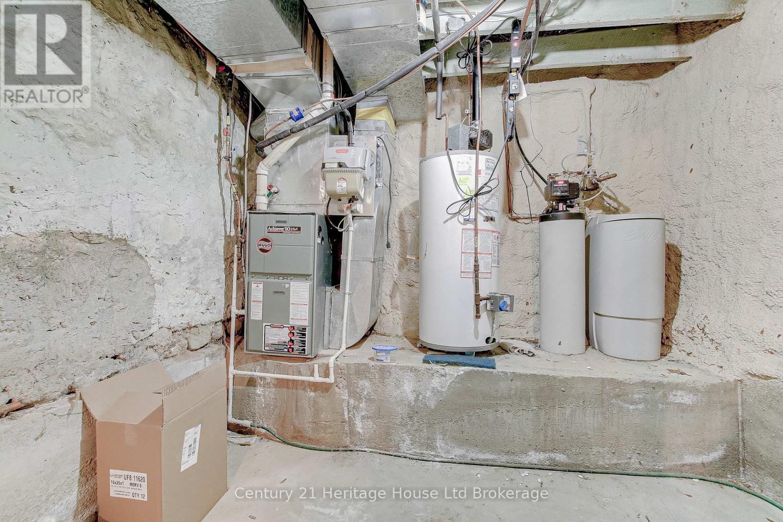 607 Princess Street, Woodstock, Ontario  N4S 4H3 - Photo 22 - X12072024