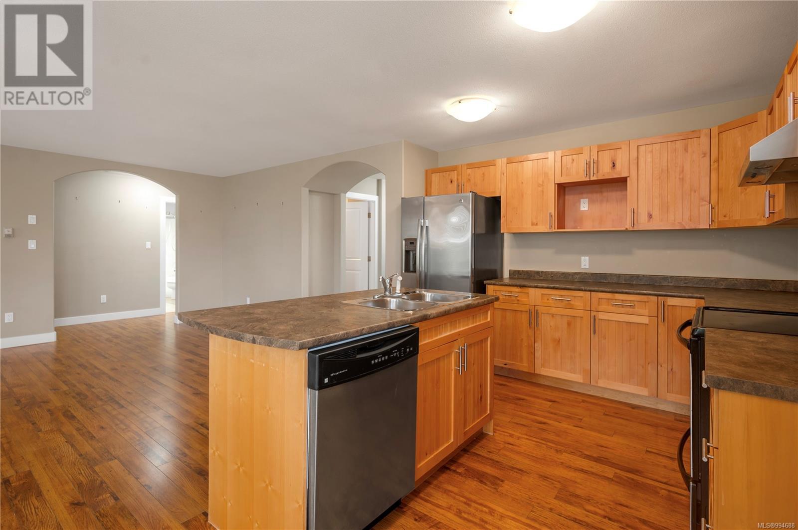 Property at 51 Carolina Dr image 5