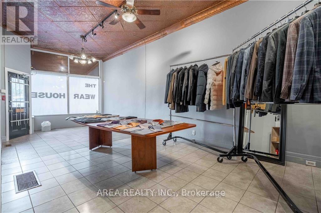 462-464 King Street W, Hamilton, Ontario  L8P 1B7 - Photo 8 - X12071895