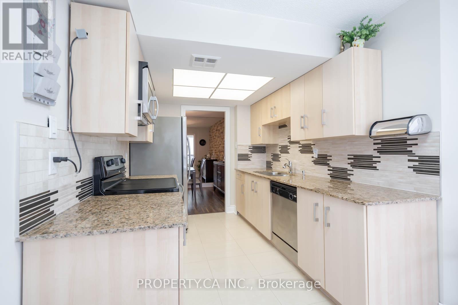 605 - 7460 Bathurst Street, Vaughan, Ontario  L4J 7K9 - Photo 12 - N12071305