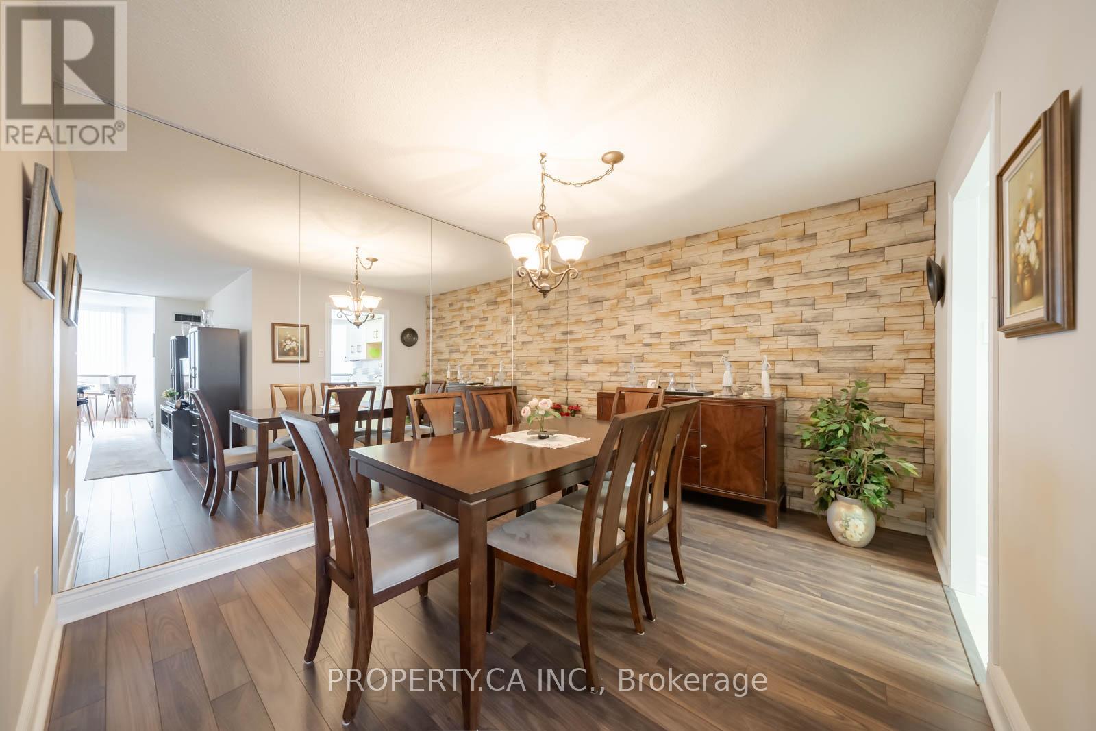 605 - 7460 Bathurst Street, Vaughan, Ontario  L4J 7K9 - Photo 4 - N12071305
