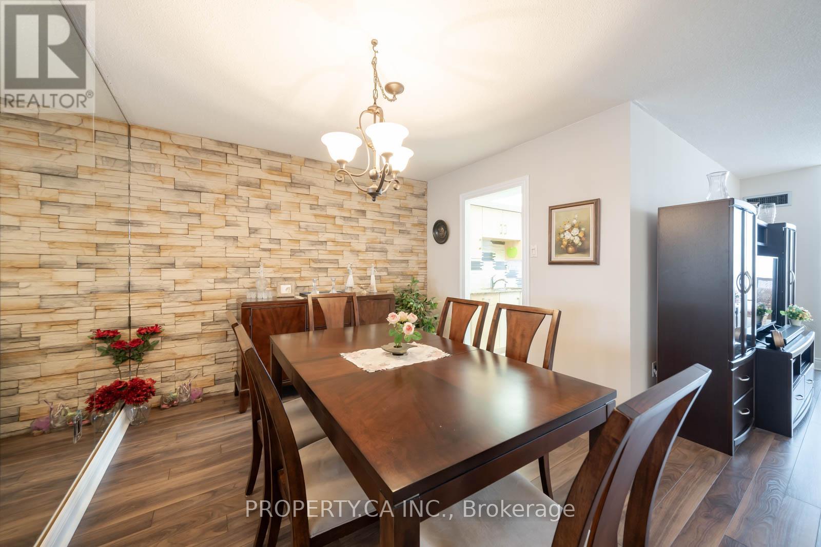 605 - 7460 Bathurst Street, Vaughan, Ontario  L4J 7K9 - Photo 5 - N12071305