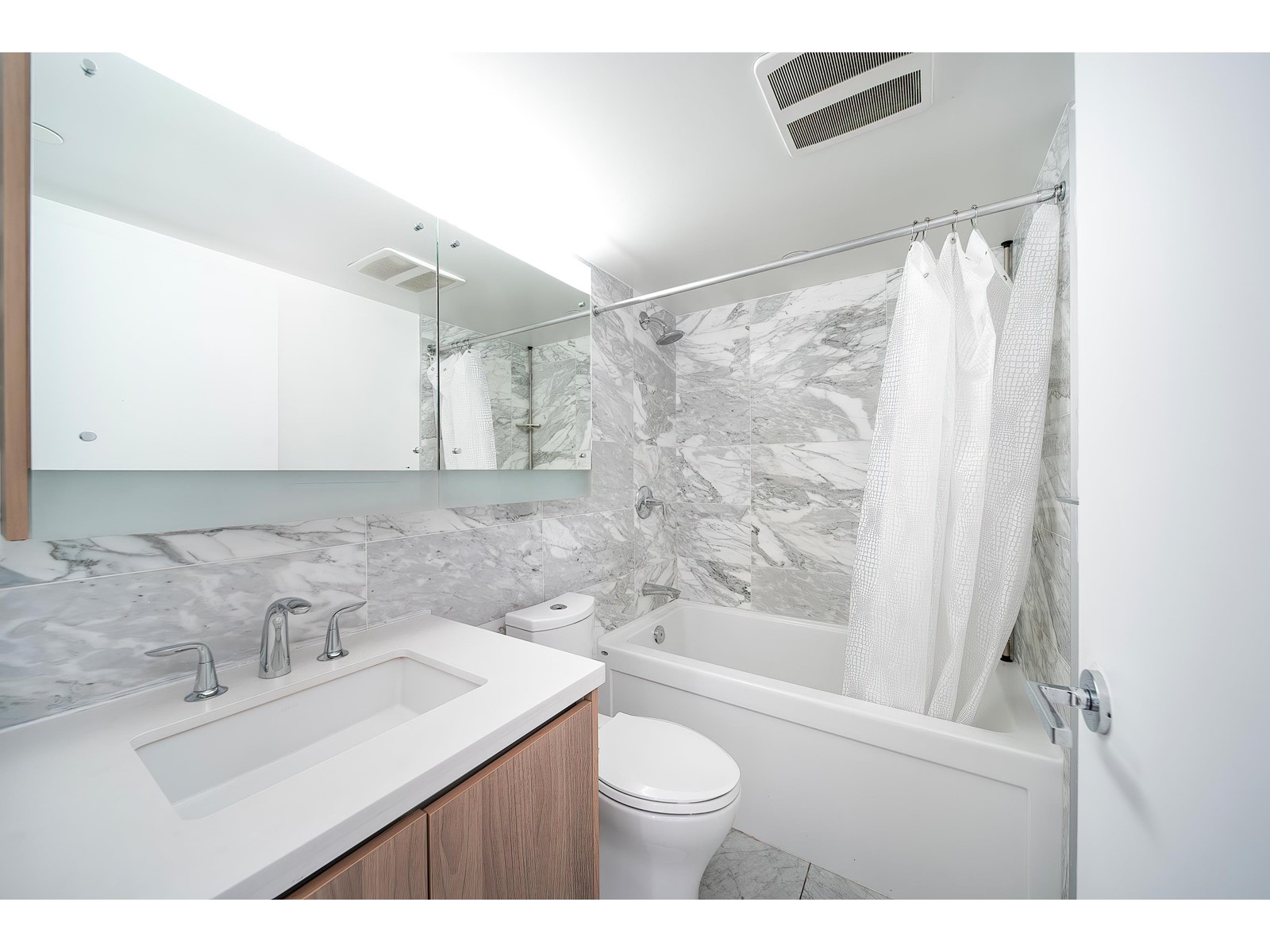 1606 13750 100 Avenue, Surrey, British Columbia  V3T 0L3 - Photo 13 - R2987920