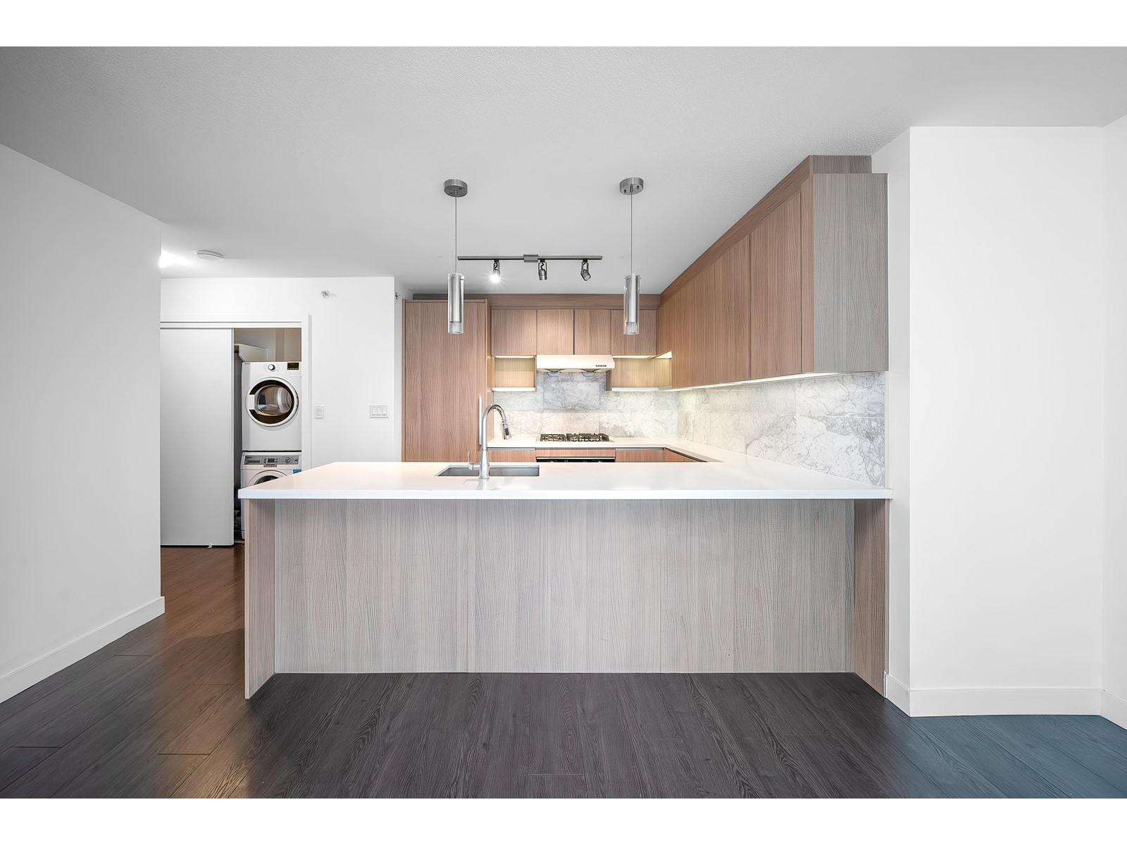 1606 13750 100 Avenue, Surrey, British Columbia  V3T 0L3 - Photo 5 - R2987920