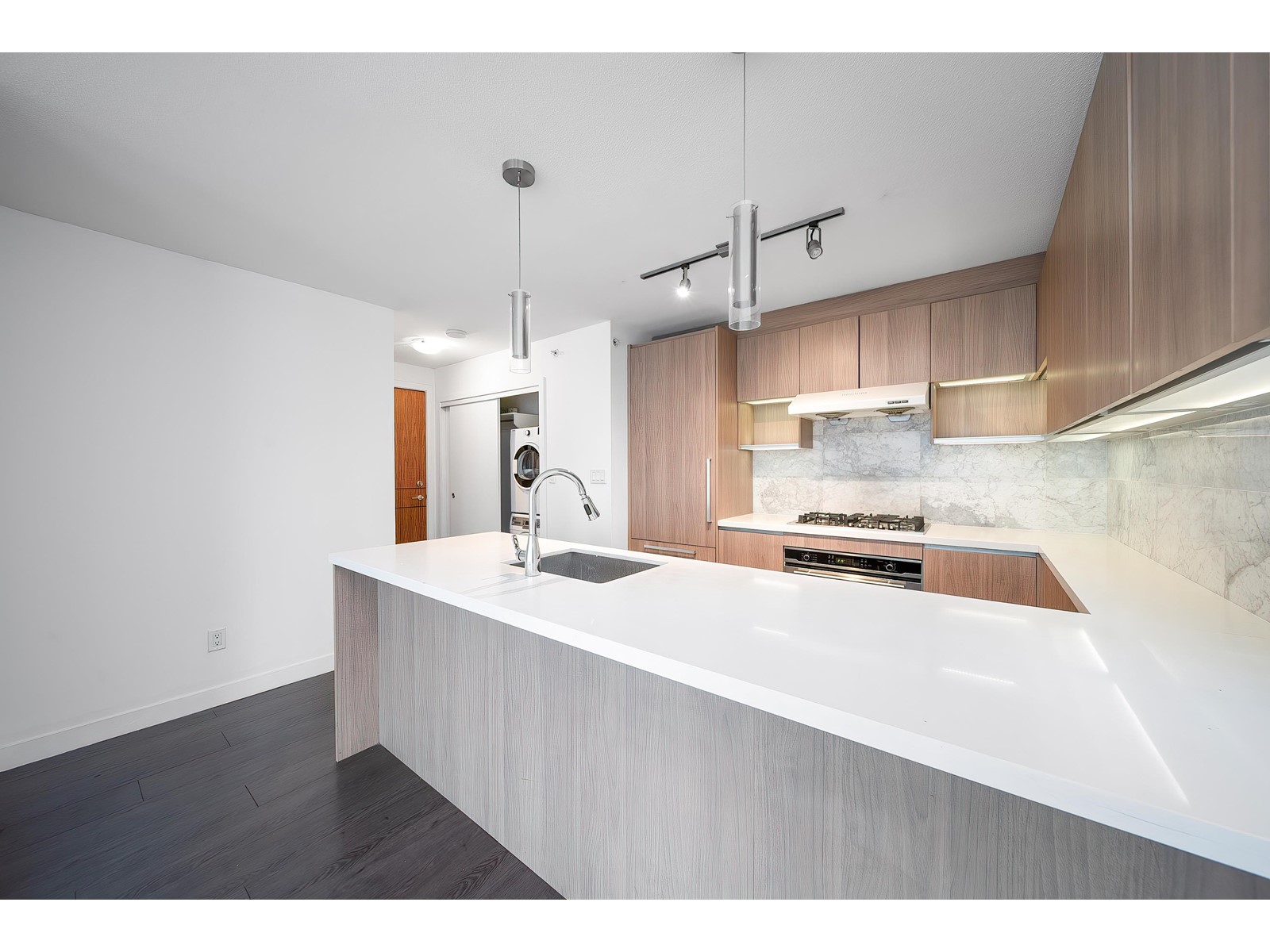 1606 13750 100 Avenue, Surrey, British Columbia  V3T 0L3 - Photo 6 - R2987920