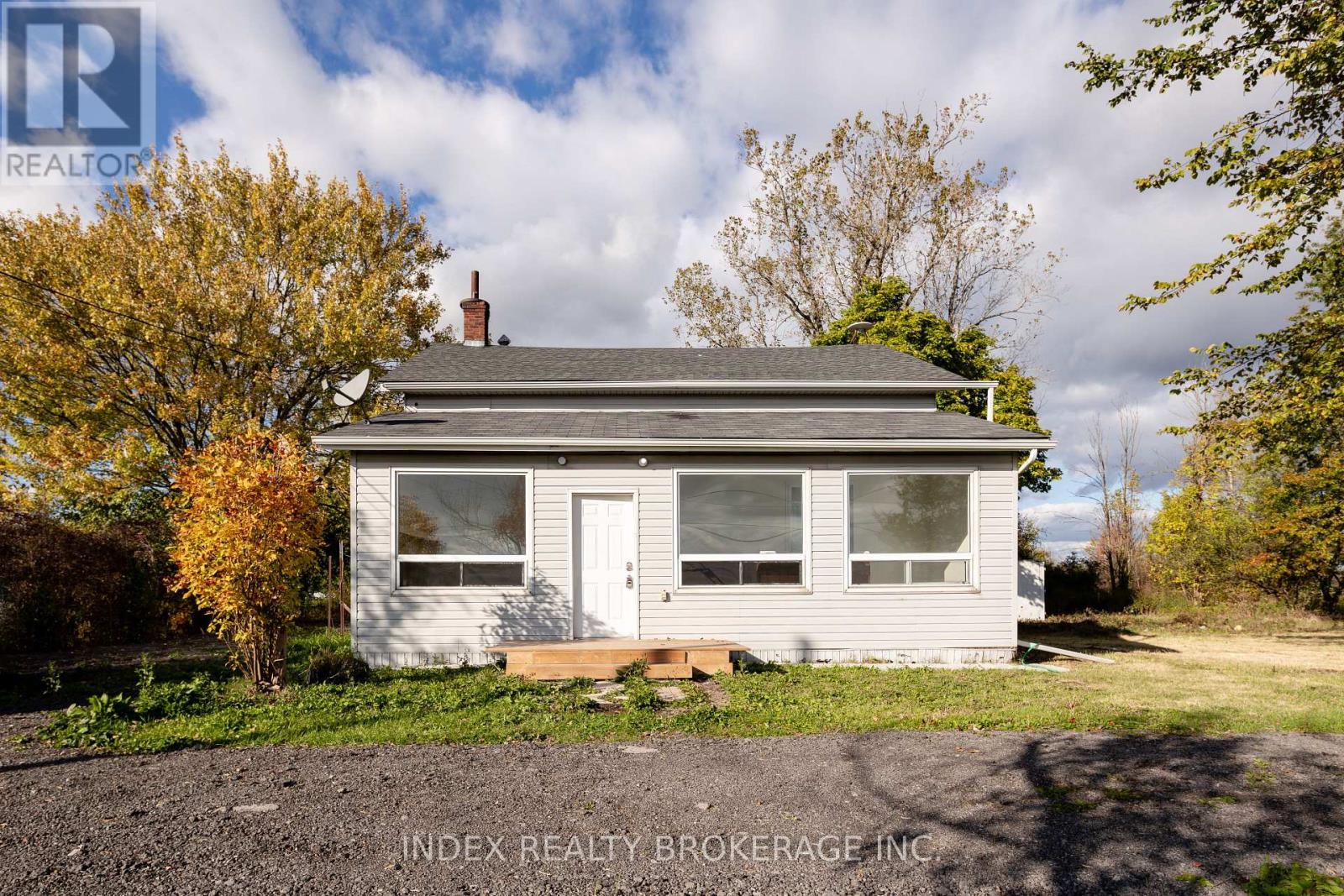 Property at 3670 BOWEN ROAD image 2