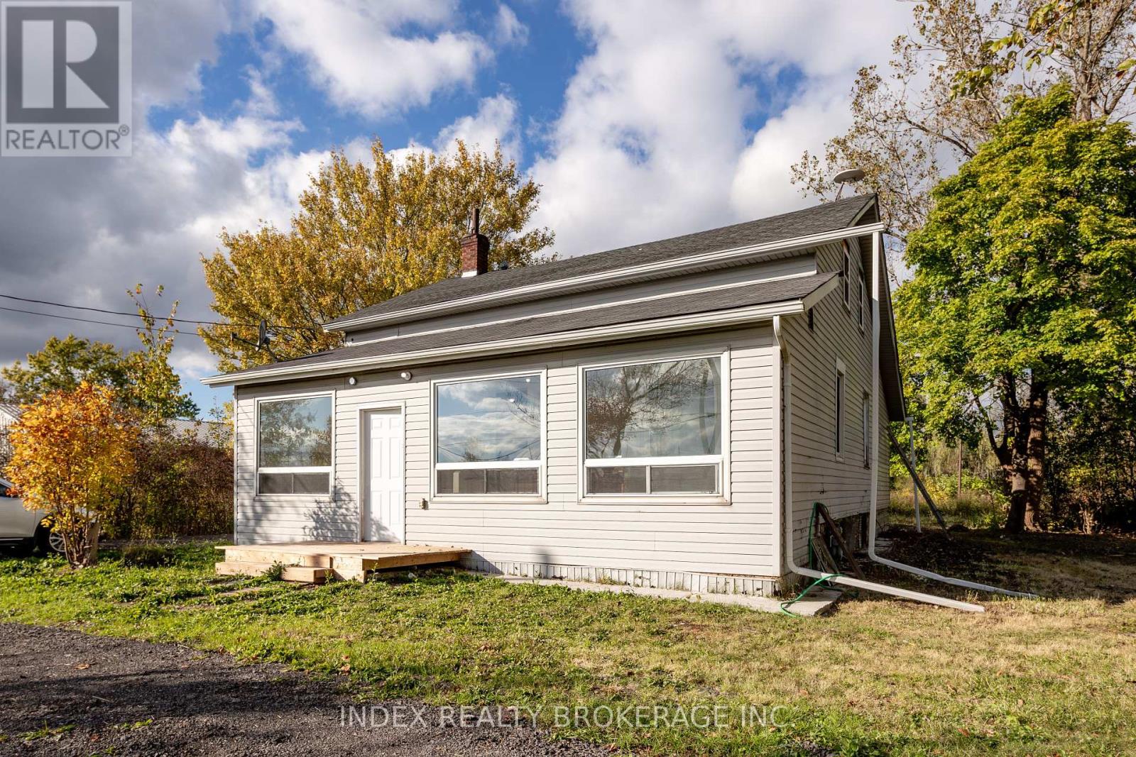 Property at 3670 BOWEN ROAD image 3