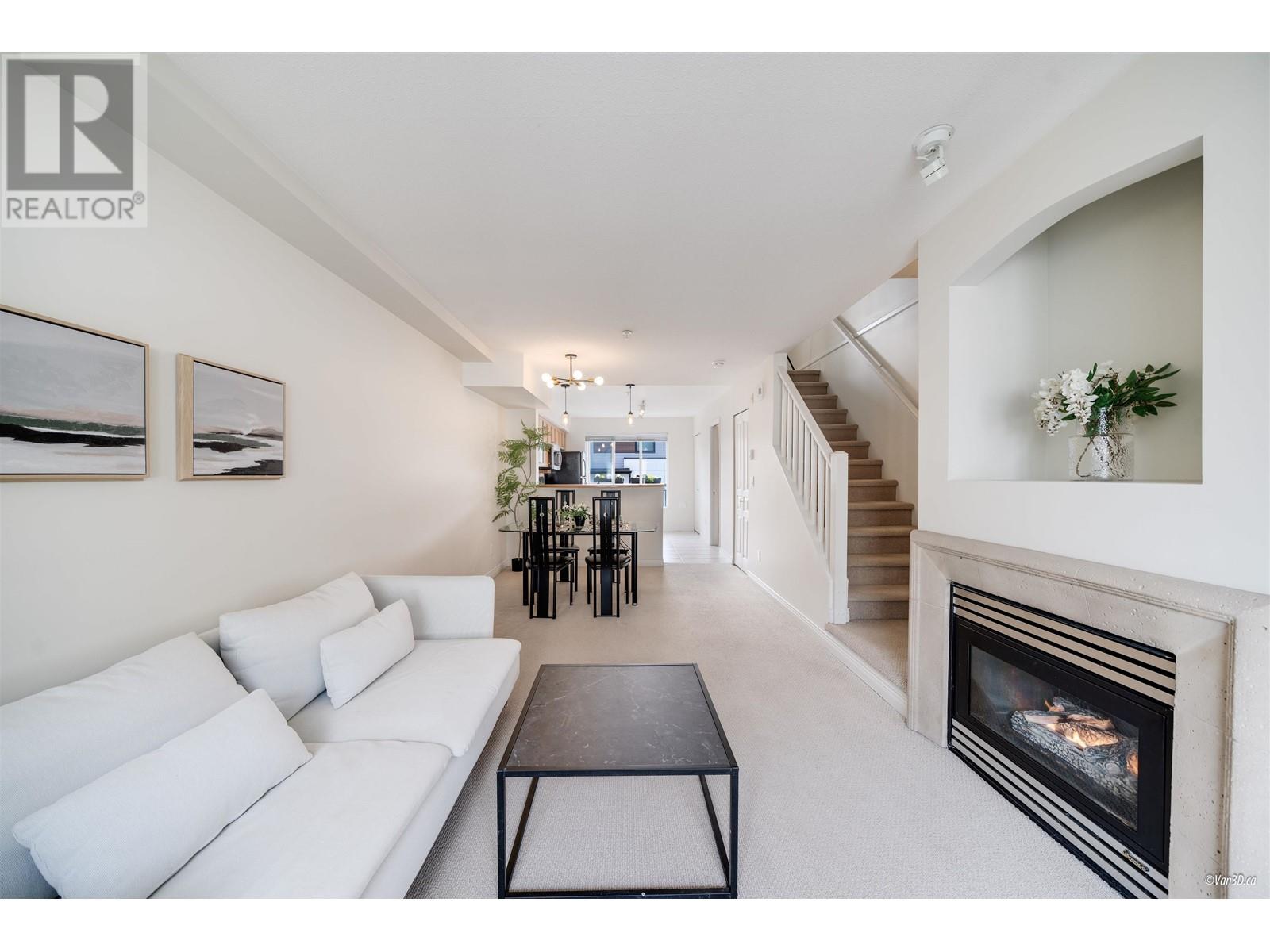 Property at 21 288 ST. DAVIDS AVENUE image 1