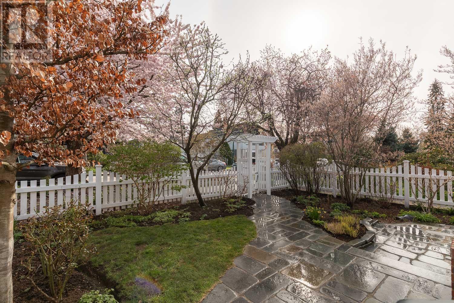 375 E 40th Avenue, Vancouver, British Columbia  V5W 1M1 - Photo 3 - R2988258