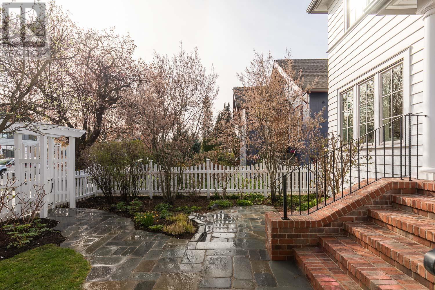 375 E 40th Avenue, Vancouver, British Columbia  V5W 1M1 - Photo 4 - R2988258