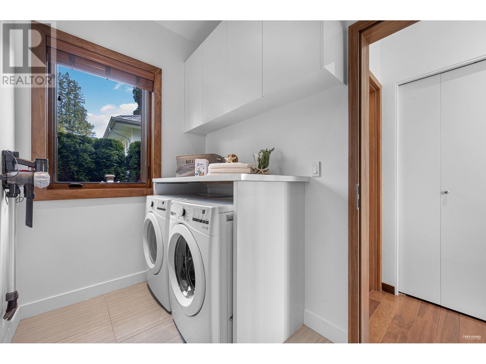 2227 Haywood Avenue, West Vancouver, British Columbia  V7V 1X6 - Photo 21 - R2988269