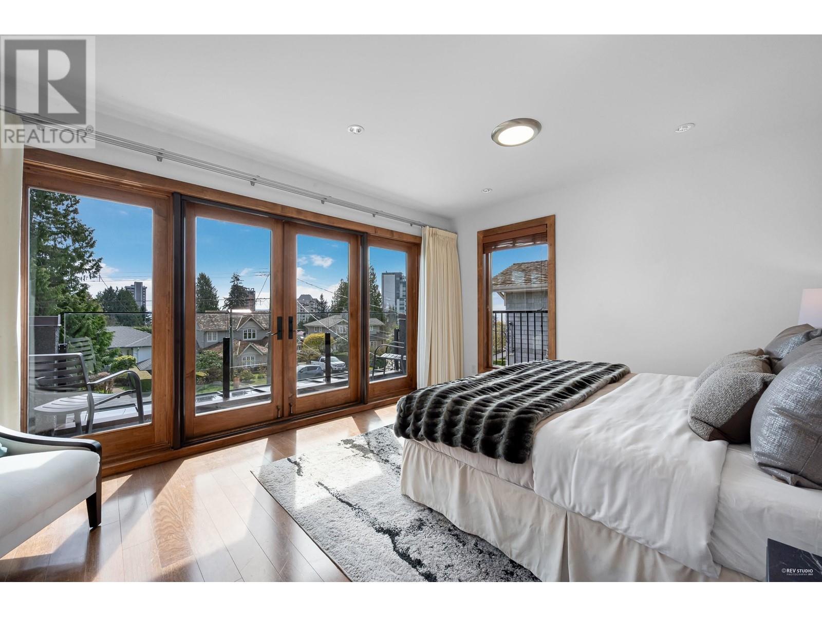 2227 Haywood Avenue, West Vancouver, British Columbia  V7V 1X6 - Photo 23 - R2988269