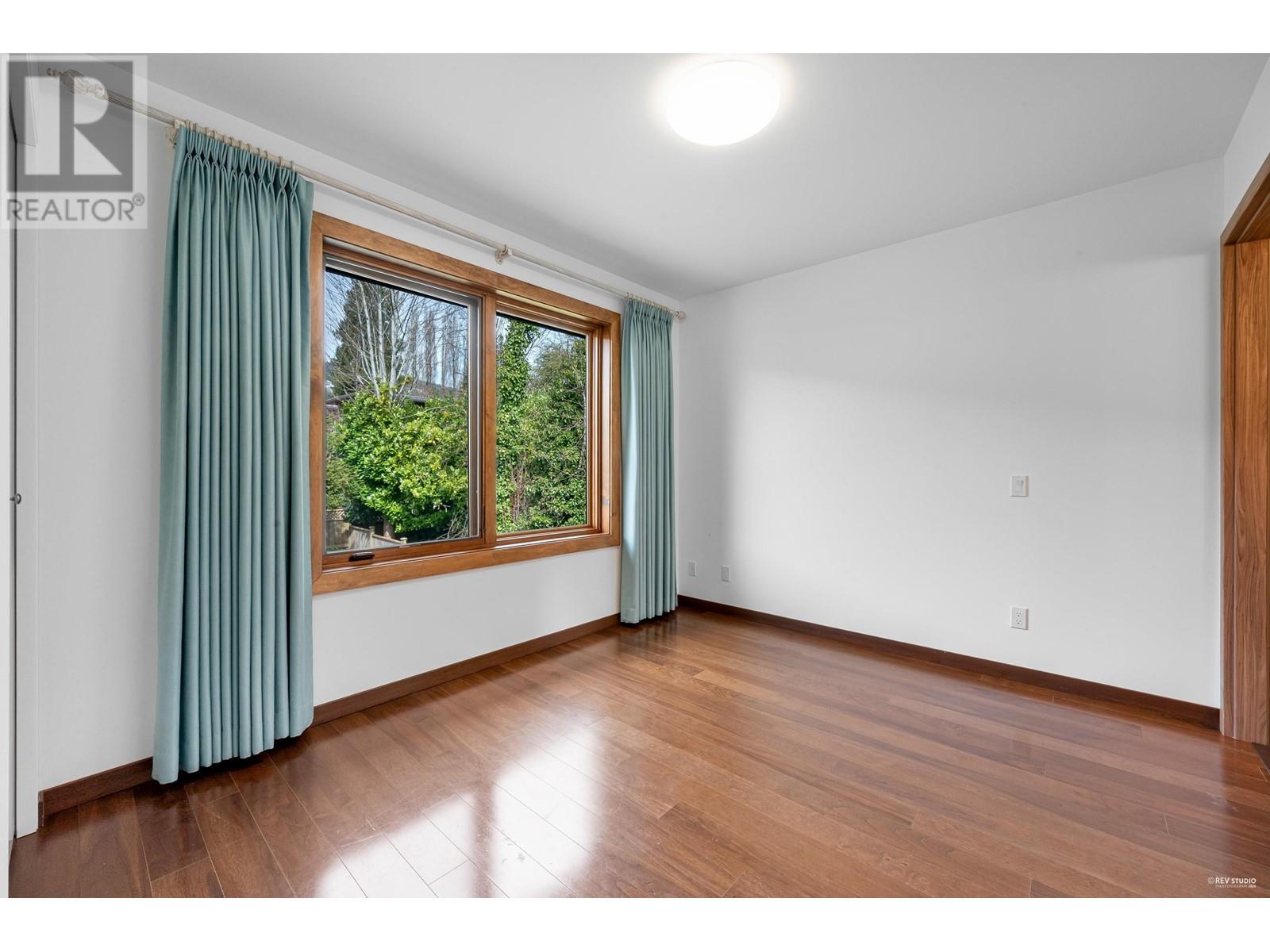 2227 Haywood Avenue, West Vancouver, British Columbia  V7V 1X6 - Photo 29 - R2988269