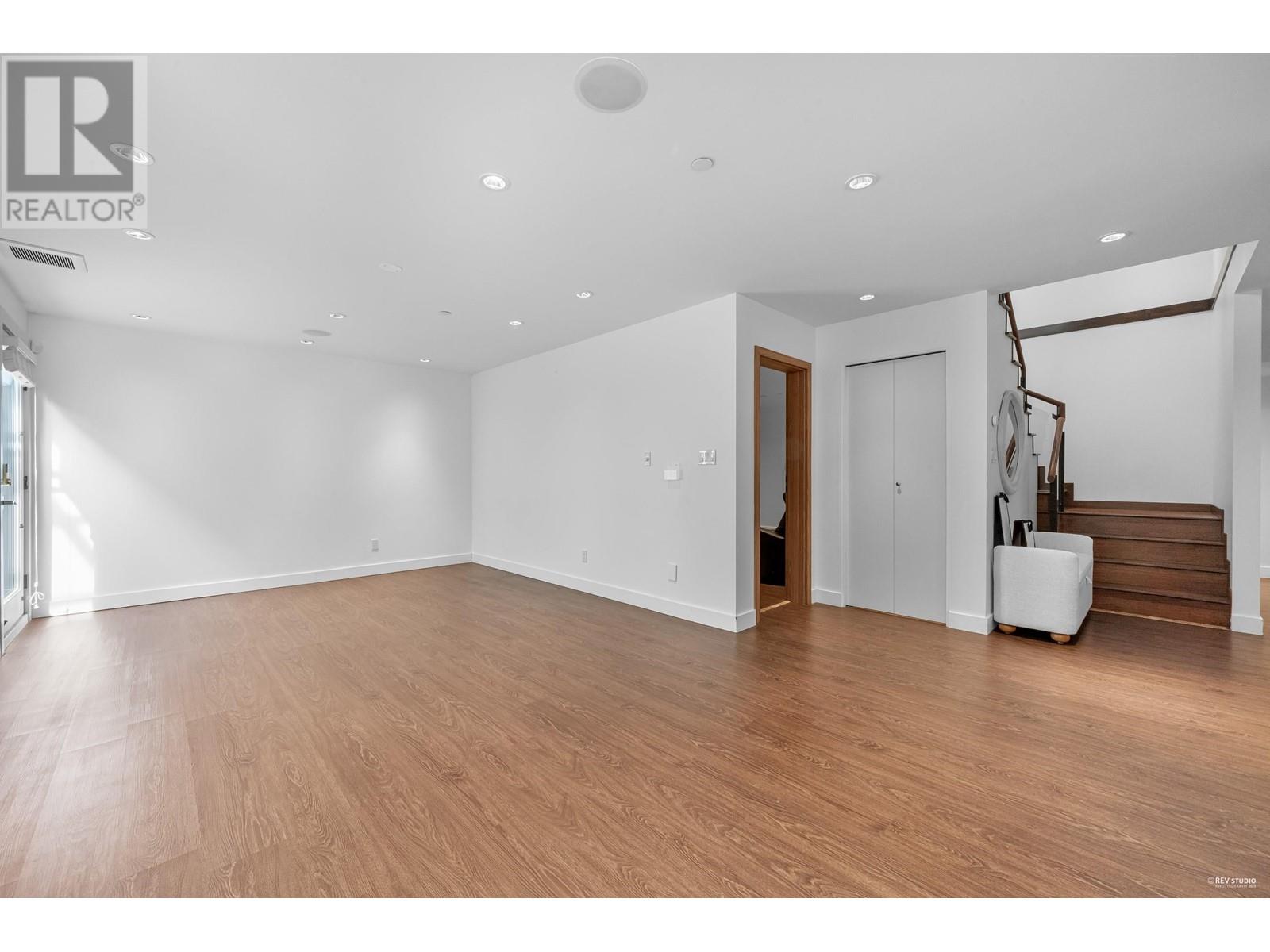 2227 Haywood Avenue, West Vancouver, British Columbia  V7V 1X6 - Photo 32 - R2988269
