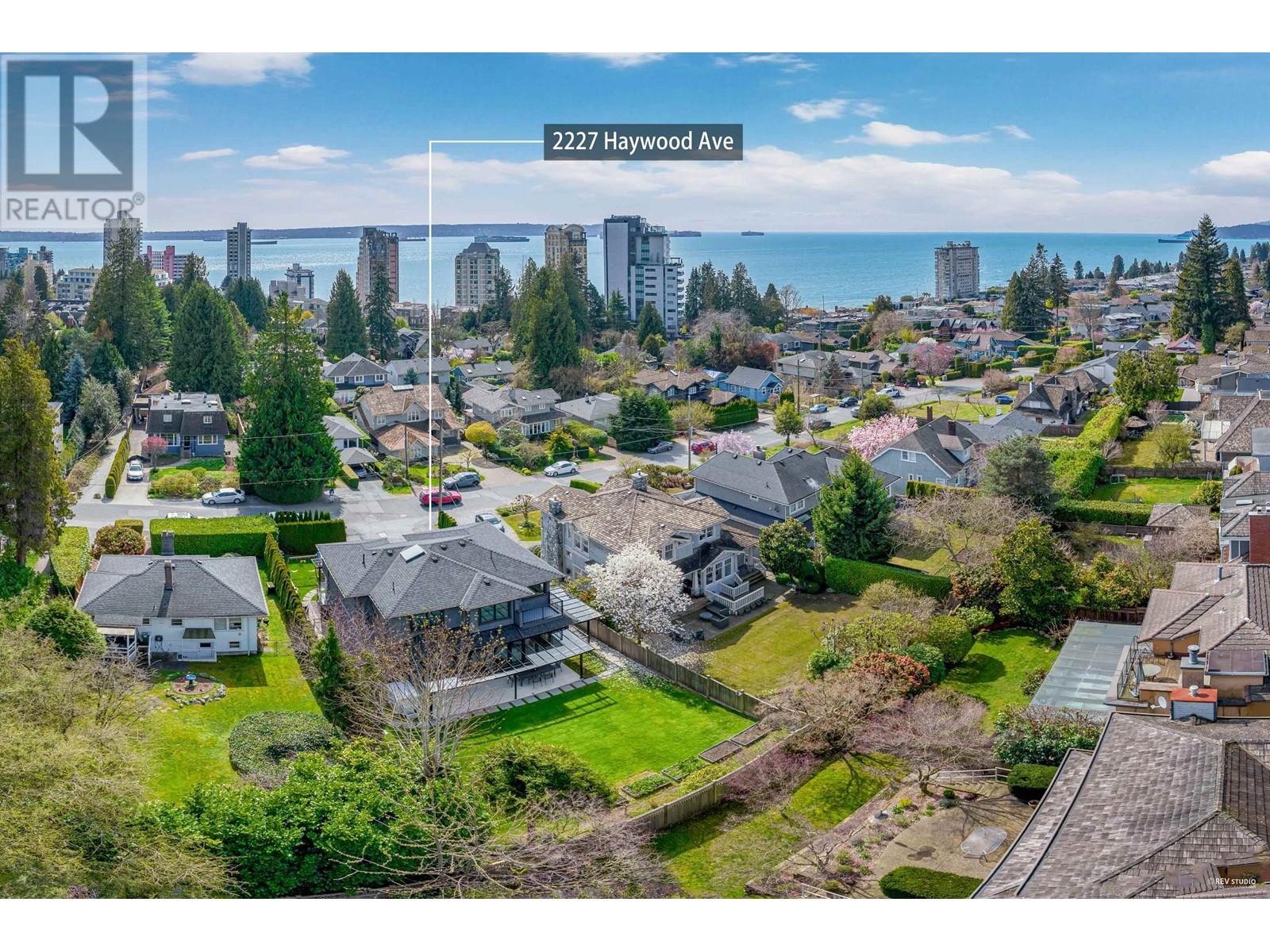 2227 Haywood Avenue, West Vancouver, British Columbia  V7V 1X6 - Photo 39 - R2988269