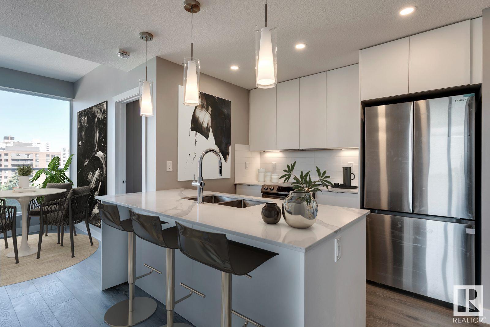 9922 111 St Nw, Edmonton, Alberta  T5K 1K2 - Photo 4 - E4429828