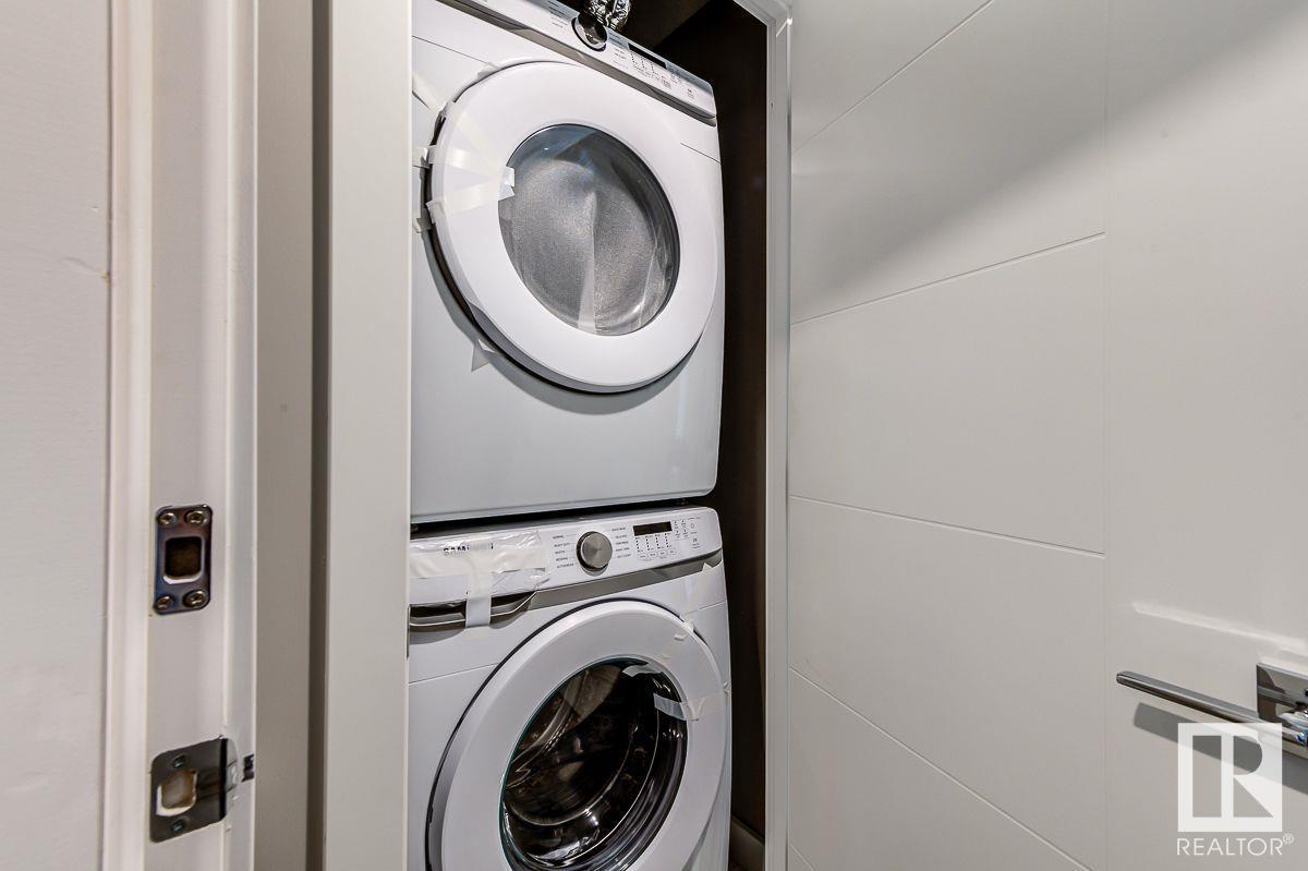 9922 111 St Nw, Edmonton, Alberta  T5K 1K2 - Photo 4 - E4429831