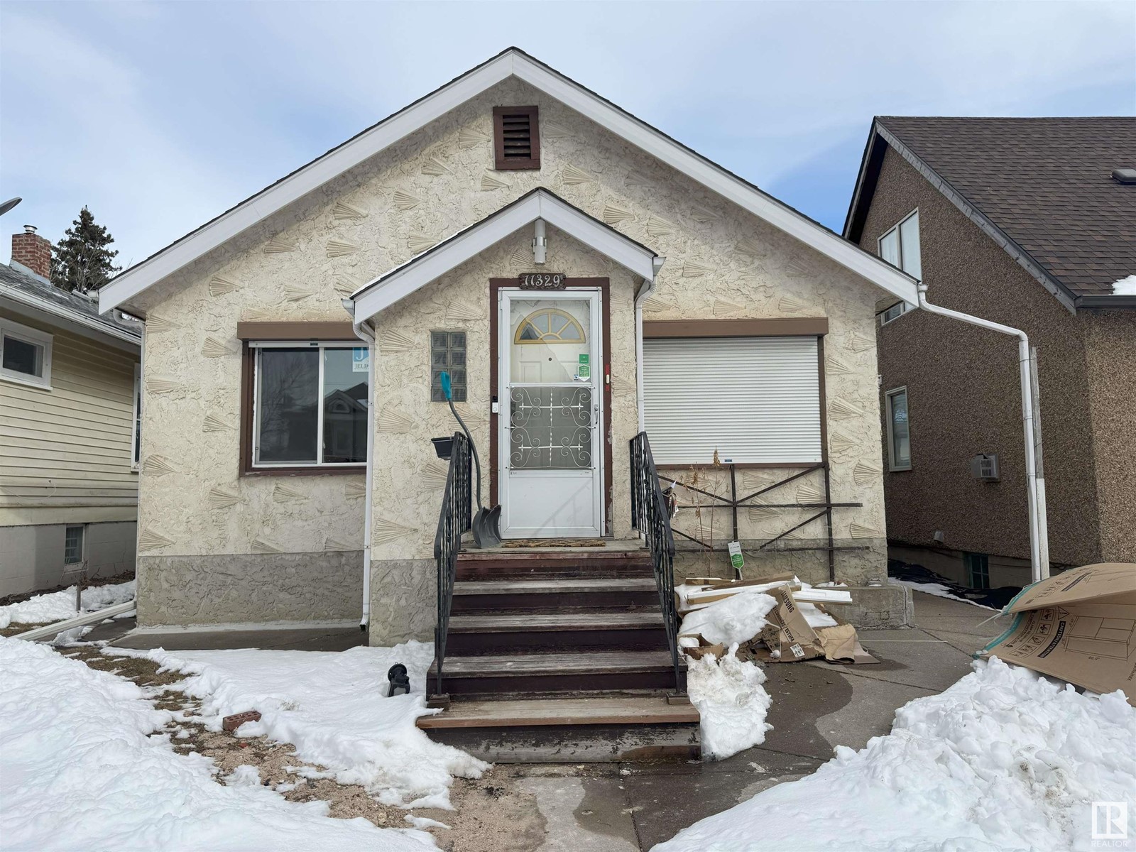 Property at 11329 94 ST NW image 1