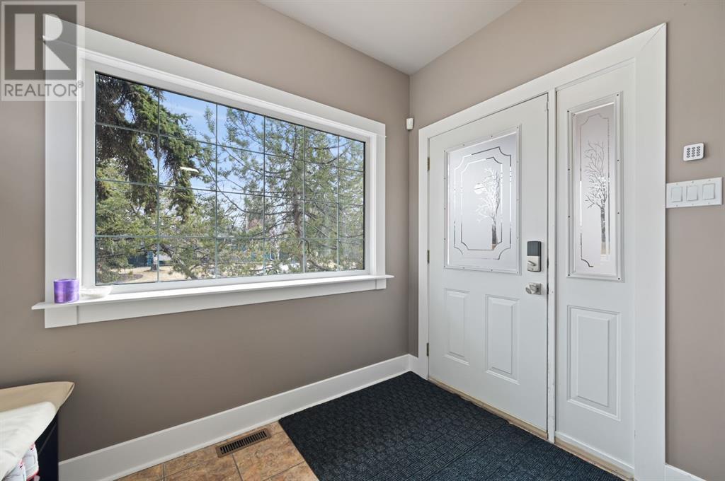 Property at 157 Wedgewood Drive SW image 2