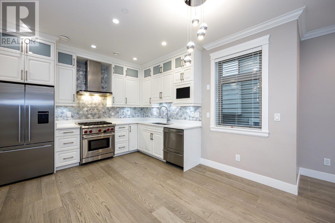 Listing Picture 7 of 32 : 2158 GRANT STREET, Vancouver / 溫哥華 - 魯藝地產 Yvonne Lu Group - MLS Medallion Club Member