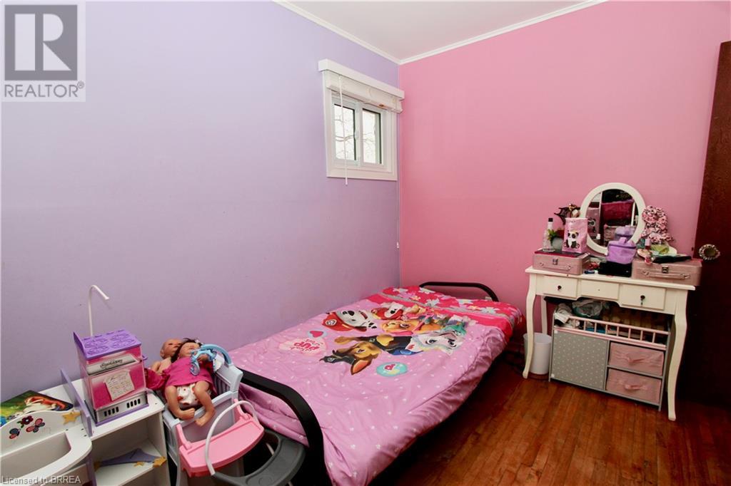 8 Sunset Avenue, Brantford, Ontario  N3T 5G2 - Photo 18 - 40715310