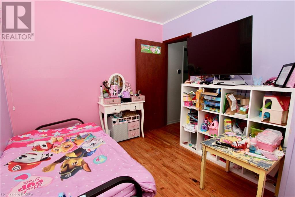 8 Sunset Avenue, Brantford, Ontario  N3T 5G2 - Photo 19 - 40715310