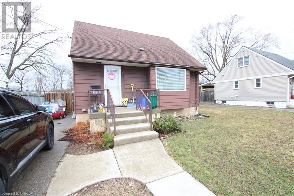 Property at 8 SUNSET Avenue image 3